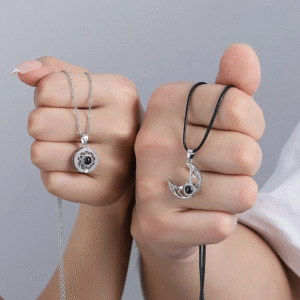 Magnetic Paired Necklaces for Couples 100 Language "I Love You" Projection - Image 10