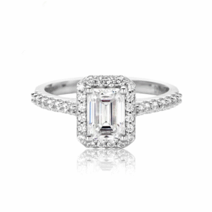 luxury Moissanite Diamond Ring for Women - Image 4