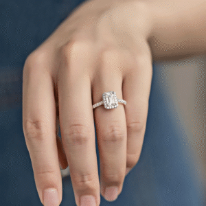 luxury Moissanite Diamond Ring for Women - Image 6